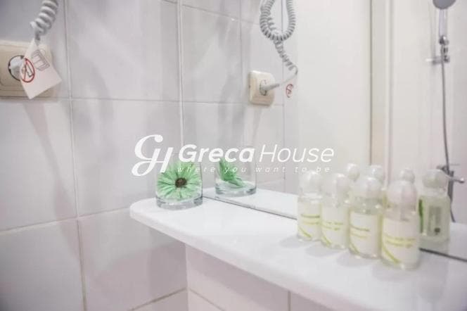 Sale of Hotel with Acropolis View in Athens Historic Centre – Rare Investment Opportunity - Photo 15
