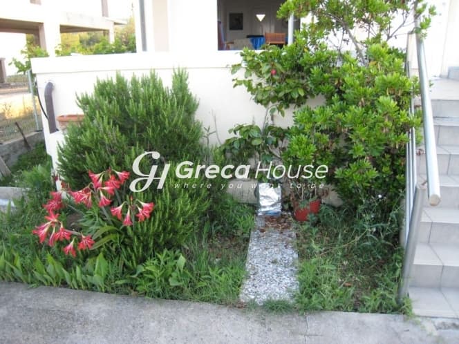 Luxury Beachfront Villa for Sale in Evia with Unlimited Sea Views - Photo 4