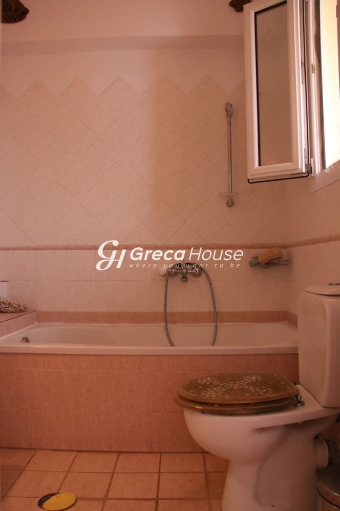 Luxury Beachfront Villa for Sale in Evia with Unlimited Sea Views - Photo 10