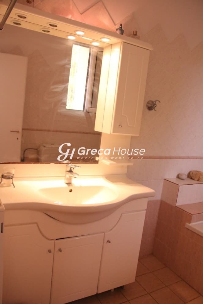 Luxury Beachfront Villa for Sale in Evia with Unlimited Sea Views - Photo 16