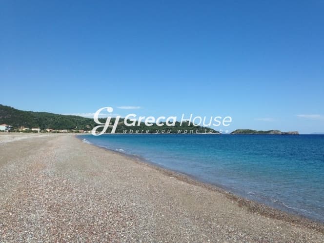 Luxury Beachfront Villa for Sale in Evia with Unlimited Sea Views - Photo 1