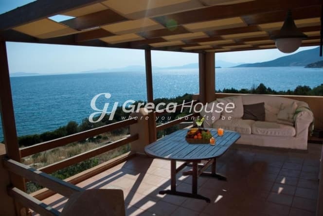 Πολυτελής Παραθαλάσσια Βίλα 250 τ.μ. στο Μαρμάρι Ευβοίας με Άμεση Πρόσβαση σε Αμμώδη Παραλία - Φωτογραφία 3