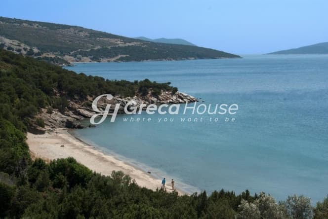 Πολυτελής Παραθαλάσσια Βίλα 250 τ.μ. στο Μαρμάρι Ευβοίας με Άμεση Πρόσβαση σε Αμμώδη Παραλία - Φωτογραφία 31