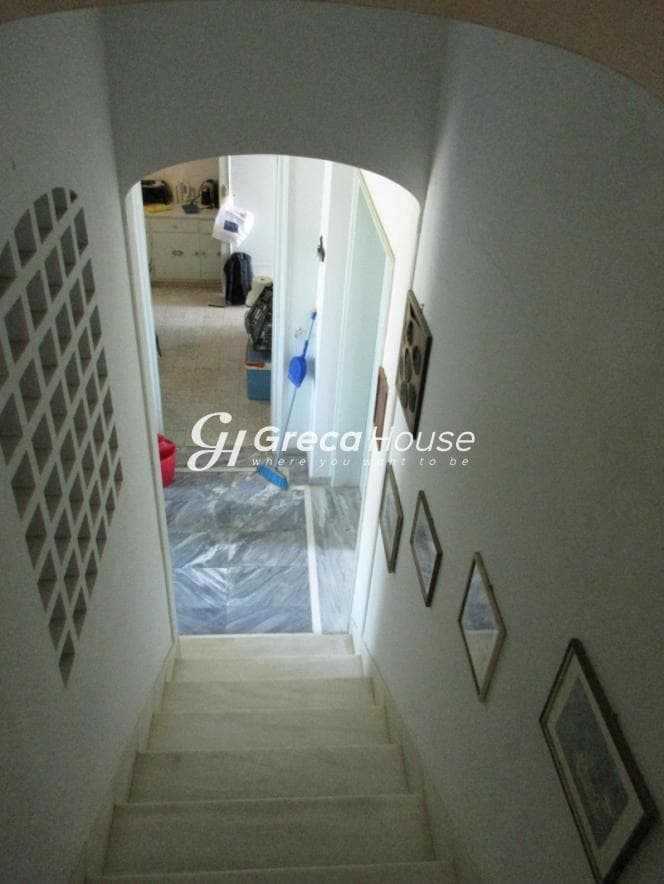 Εξαιρετική Παραθαλάσσια Βίλα στο Σούνιο με Απεριόριστη Θέα Θάλασσα και Οικόπεδο 8.200 τ.μ. - Φωτογραφία 11