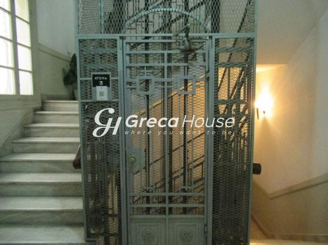 Πωλούνται Δύο Επαγγελματικά Κτίρια στην Ομόνοια, Κέντρο Αθήνας – 2.701,2 τ.μ. - Φωτογραφία 8