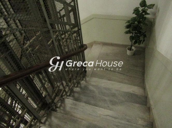 Πωλούνται Δύο Επαγγελματικά Κτίρια στην Ομόνοια, Κέντρο Αθήνας – 2.701,2 τ.μ. - Φωτογραφία 5
