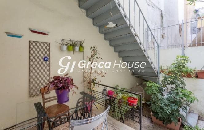 בניין משופץ בן 5 קומות באקסרכיה למכירה - הזדמנות השקעה ייחודית - תמונה 1