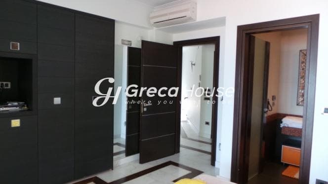 Luxury Beachfront Villa with Sea View and Pool for Sale in Epidavros - Photo 10