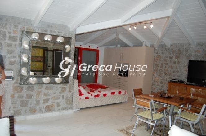 Luxury Beachfront Villa with Sea View and Pool for Sale in Epidavros - Photo 46