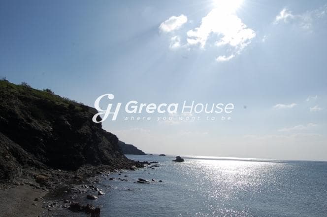 Beachfront Hotel for Sale in Sounio – Unique Location, Direct Sea Access - Photo 15