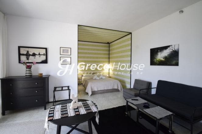 Beachfront Hotel for Sale in Sounio – Unique Location, Direct Sea Access - Photo 2