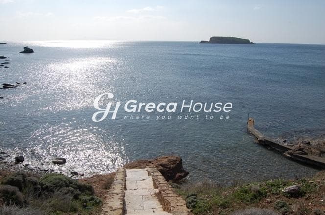 Beachfront Hotel for Sale in Sounio – Unique Location, Direct Sea Access - Photo 4