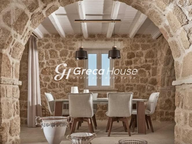 Luxurious 270m² Beachfront Villa with Pool and Sea View in Zakynthos - Photo 22