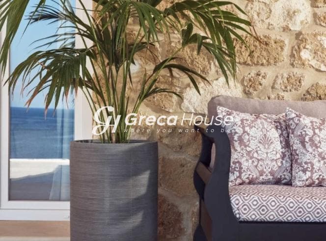 Luxurious 270m² Beachfront Villa with Pool and Sea View in Zakynthos - Photo 18