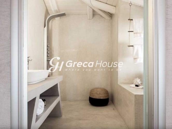 Luxurious 270m² Beachfront Villa with Pool and Sea View in Zakynthos - Photo 25