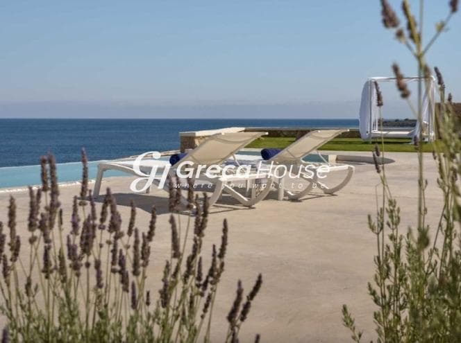 Luxurious 270m² Beachfront Villa with Pool and Sea View in Zakynthos - Photo 19
