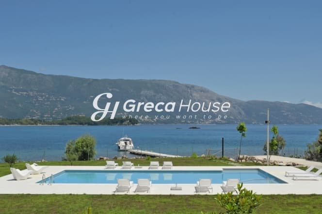 Πολυτελής Παραθαλάσσια Βίλα 460 τ.μ. με Τρεις Κατοικίες και Πισίνα στη Δασσιά Κέρκυρας - Φωτογραφία 23