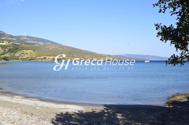 Εύβοια, Μαρμάρι: Οικόπεδο 31.000τ.μ. Παραθαλάσσιο για Πολυτελείς Βίλες ή Ξενοδοχείο - Φωτογραφία 2
