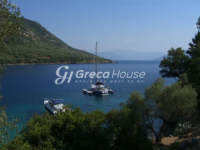 Μοναδικό Παραθαλάσσιο Οικόπεδο 150.000τ.μ. στα Σύβοτα Λευκάδας - Φωτογραφία 2