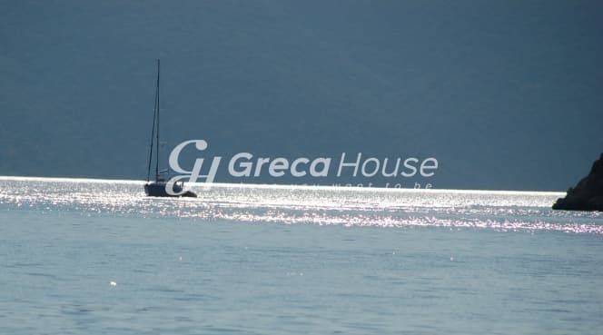 Μοναδικό Παραθαλάσσιο Οικόπεδο 150.000τ.μ. στα Σύβοτα Λευκάδας - Φωτογραφία 5