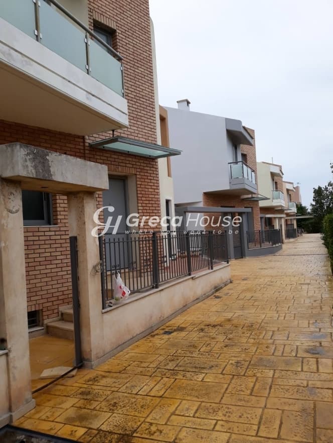 Three-Level Detached House in Lagonisi – Luxury Living Near the Sea - Photo 32