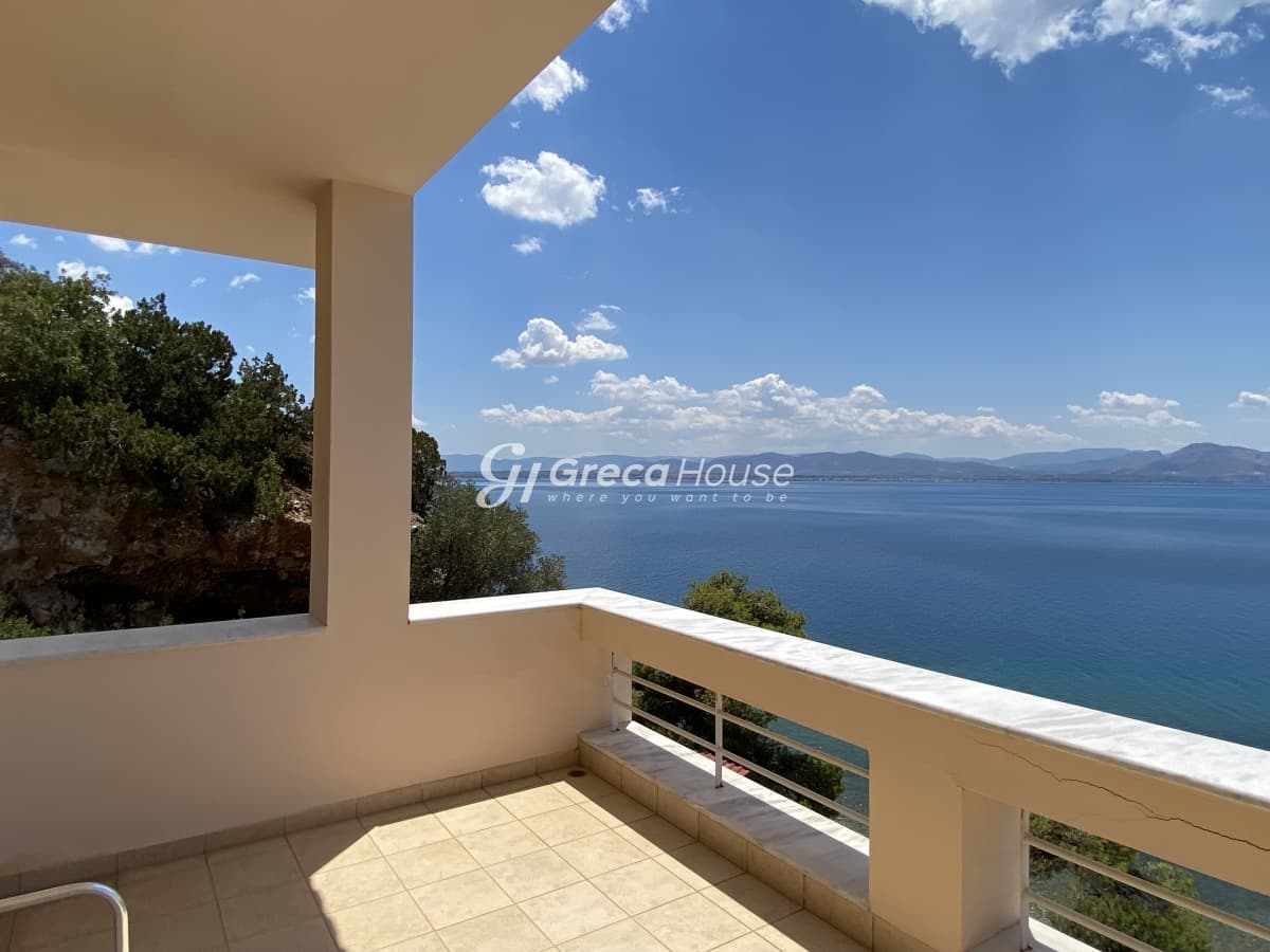 Πολυτελής Παραθαλάσσια Βίλα 560 τ.μ. με Ιδιωτική Παραλία στο Λουτράκι - Φωτογραφία 71