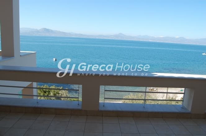Πολυτελής Παραθαλάσσια Βίλα 560 τ.μ. με Ιδιωτική Παραλία στο Λουτράκι - Φωτογραφία 58