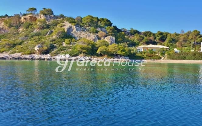 Παραθαλάσσια Πολυτελής Βίλα 190 τ.μ. με Άμεση Πρόσβαση στη Θάλασσα στο Λουτράκι - Φωτογραφία 16