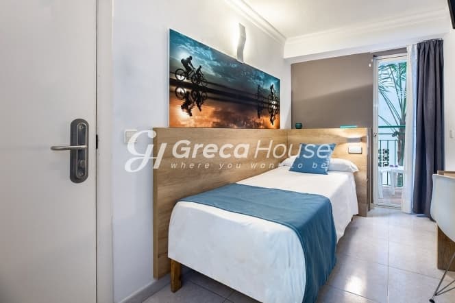 Seaside Hotel in Loutraki: 1,960 sqm Investment Opportunity with Sea Views - Photo 9