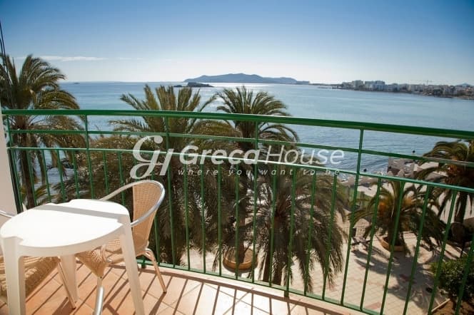 Seaside Hotel in Loutraki: 1,960 sqm Investment Opportunity with Sea Views - Photo 8