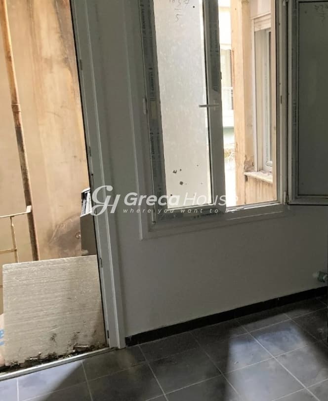 Ανακαινισμένο Διαμέρισμα 3 Υπνοδωματίων Νεοκλασικού Στυλ στα Εξάρχεια, Αθήνα - Φωτογραφία 2