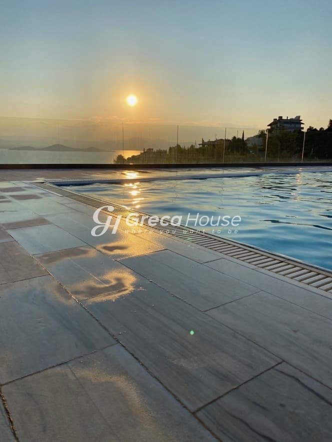 Πολυτελής Τριώροφη Βίλα με Θέα Θάλασσα και Πισίνα στον Θεολόγο Μαλεσίνας - Φωτογραφία 38