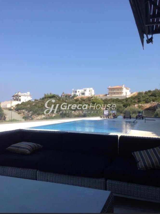 Πολυτελής Τριώροφη Βίλα με Θέα Θάλασσα και Πισίνα στον Θεολόγο Μαλεσίνας - Φωτογραφία 33