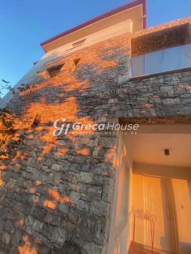 Πολυτελής Τριώροφη Βίλα με Θέα Θάλασσα και Πισίνα στον Θεολόγο Μαλεσίνας - Φωτογραφία 20