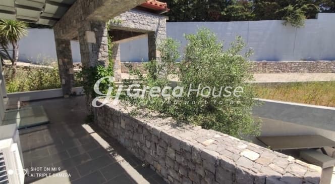 Πολυτελής Τριώροφη Βίλα με Θέα Θάλασσα και Πισίνα στον Θεολόγο Μαλεσίνας - Φωτογραφία 28
