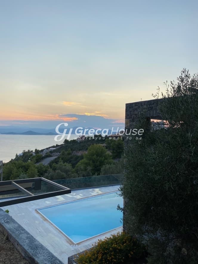 Πολυτελής Τριώροφη Βίλα με Θέα Θάλασσα και Πισίνα στον Θεολόγο Μαλεσίνας - Φωτογραφία 26