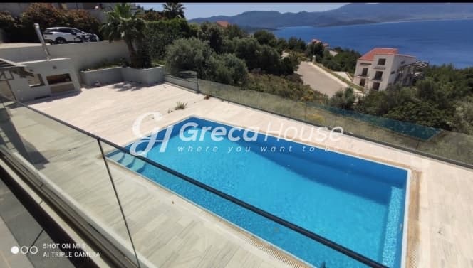 Πολυτελής Τριώροφη Βίλα με Θέα Θάλασσα και Πισίνα στον Θεολόγο Μαλεσίνας - Φωτογραφία 21