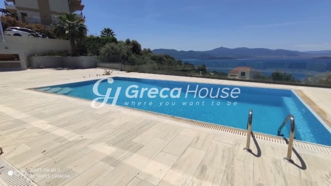 Πολυτελής Τριώροφη Βίλα με Θέα Θάλασσα και Πισίνα στον Θεολόγο Μαλεσίνας - Φωτογραφία 4