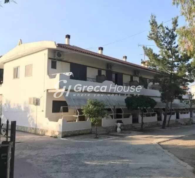 Prime 11-Studio Investment Property just 100m from the Sea in Diakopto, Achaea - Photo 1