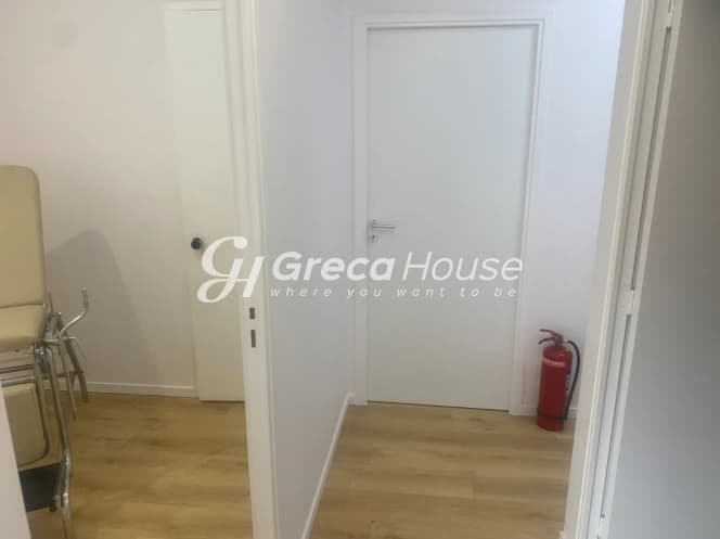 82m² Renovated Commercial Office in Athens Tower, Ampelokipi - Photo 4