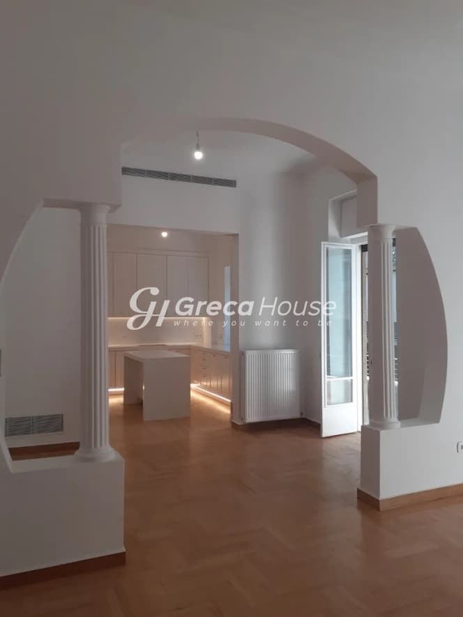 Exquisite 115m² Renovated Apartment for Sale in Kolonaki, Athens - Photo 1