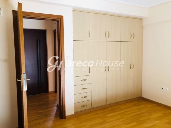 Luxurious 5-Bedroom Townhouse in Kalyvia Thorikou, Attica - Photo 13