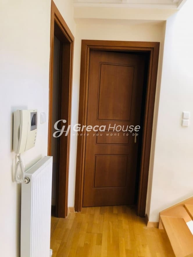Luxurious 5-Bedroom Townhouse in Kalyvia Thorikou, Attica - Photo 9