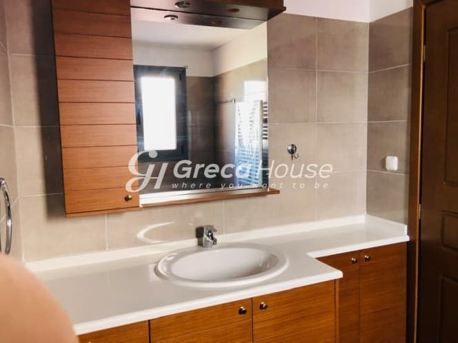 Luxurious 5-Bedroom Townhouse in Kalyvia Thorikou, Attica - Photo 12
