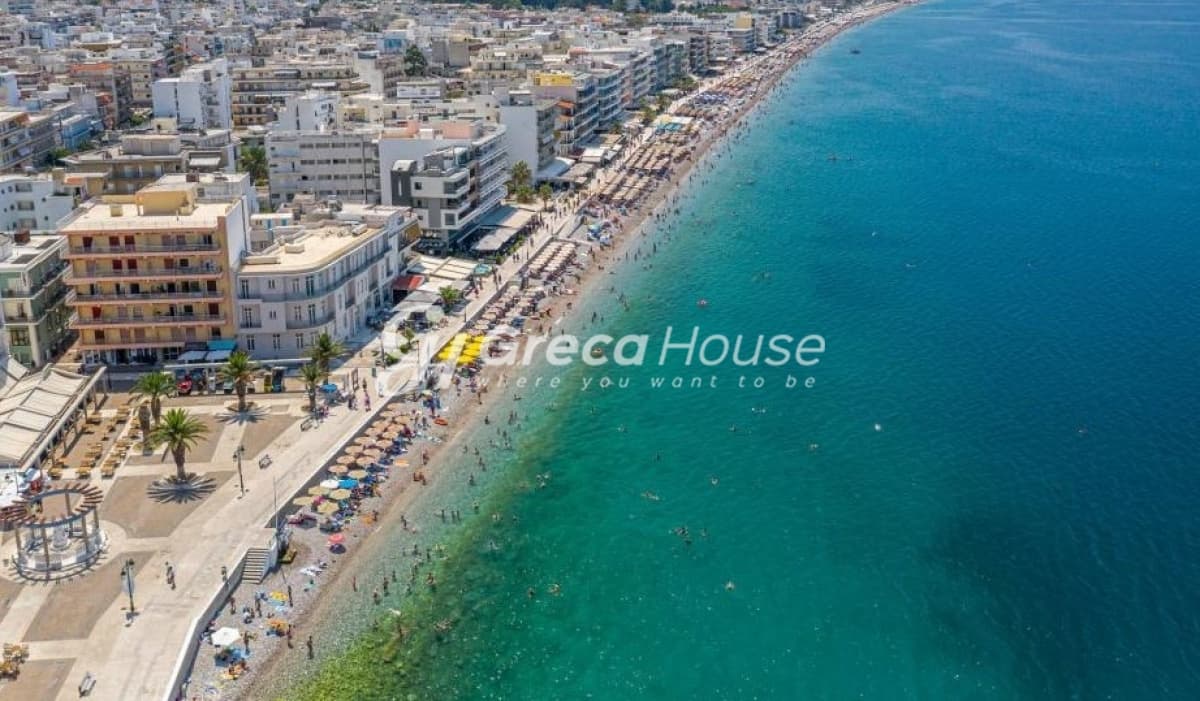 Prime 5-Level Investment Building in Loutraki, Steps from the Sea - Photo 2