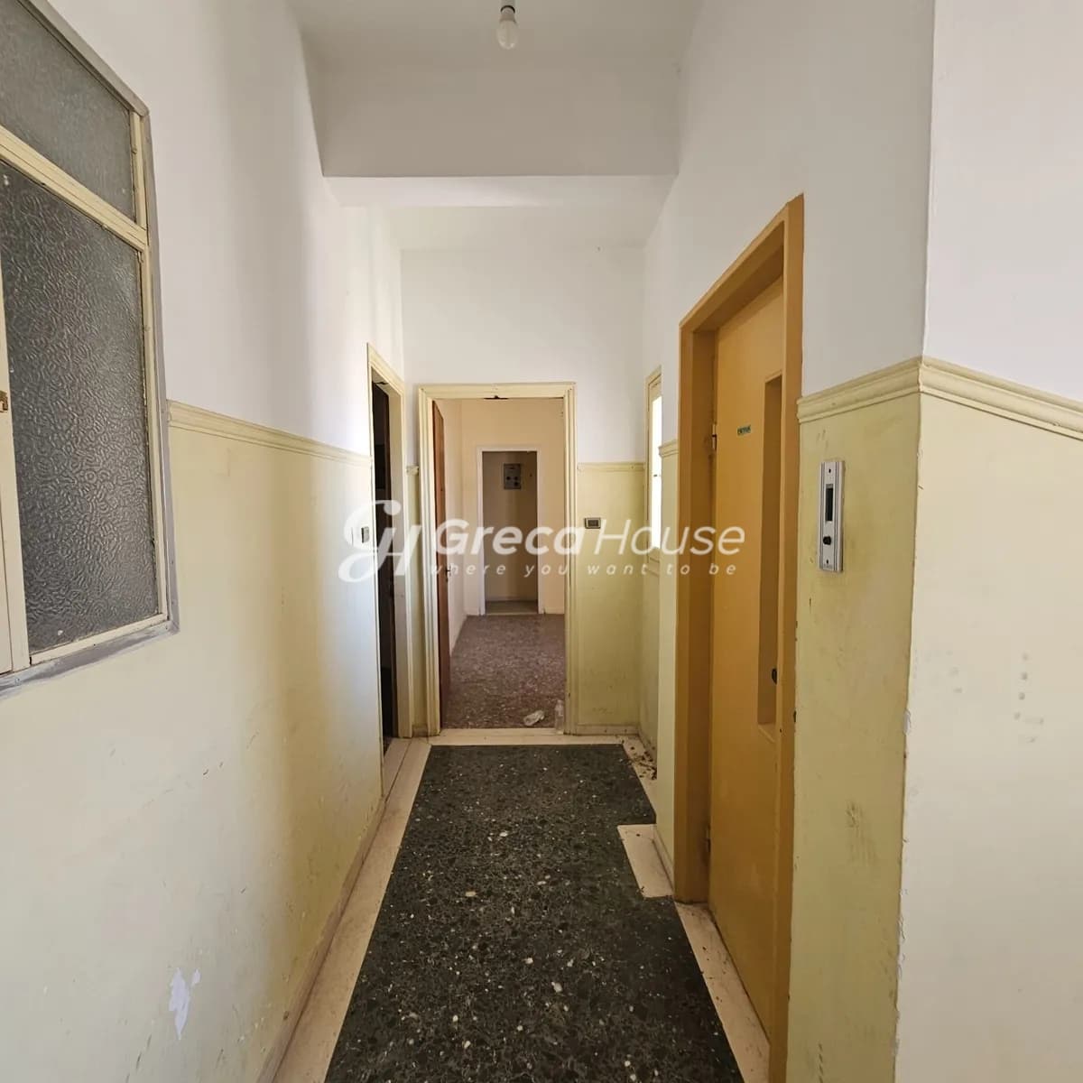 Prime 5-Level Investment Building in Loutraki, Steps from the Sea - Photo 10