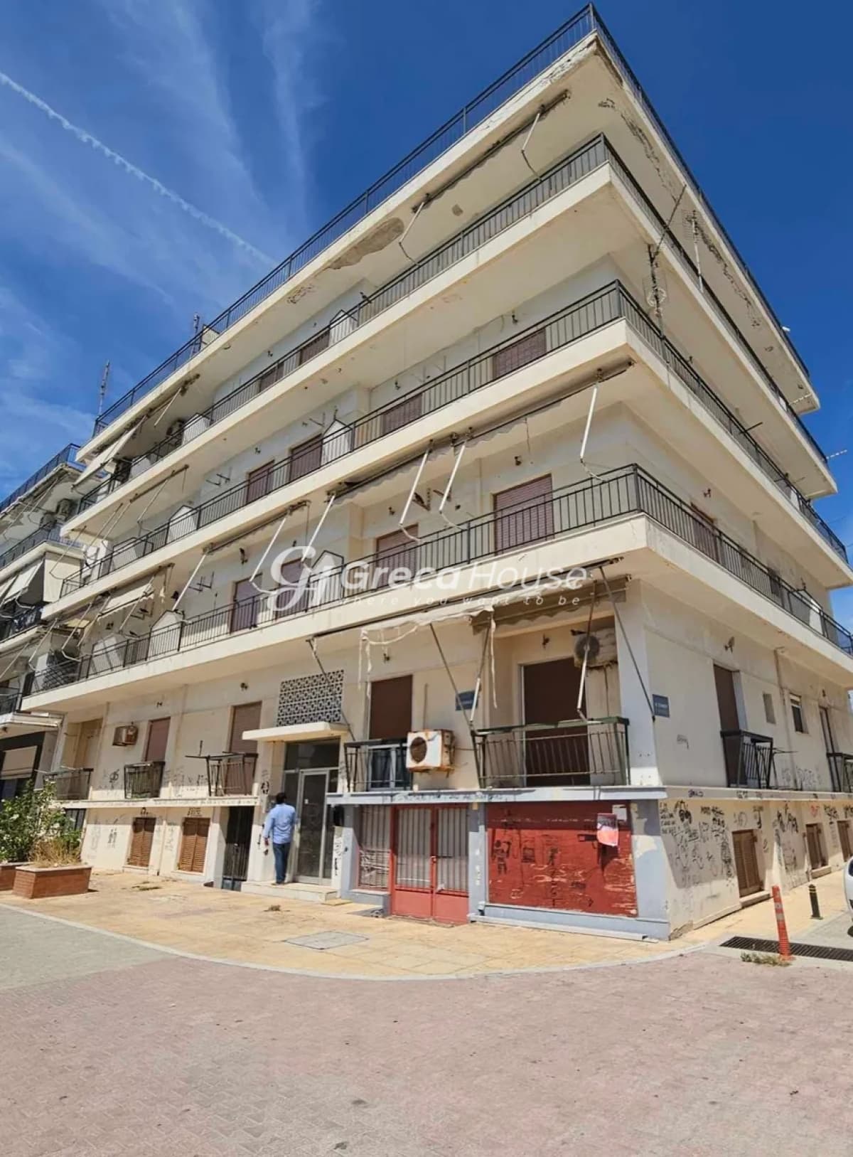 Prime 5-Level Investment Building in Loutraki, Steps from the Sea - Photo 8