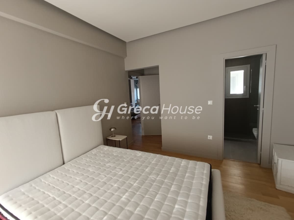 Renovated 112 sqm Penthouse with Jacuzzi & Lycabettus Views - Ilisia, Athens - Photo 4
