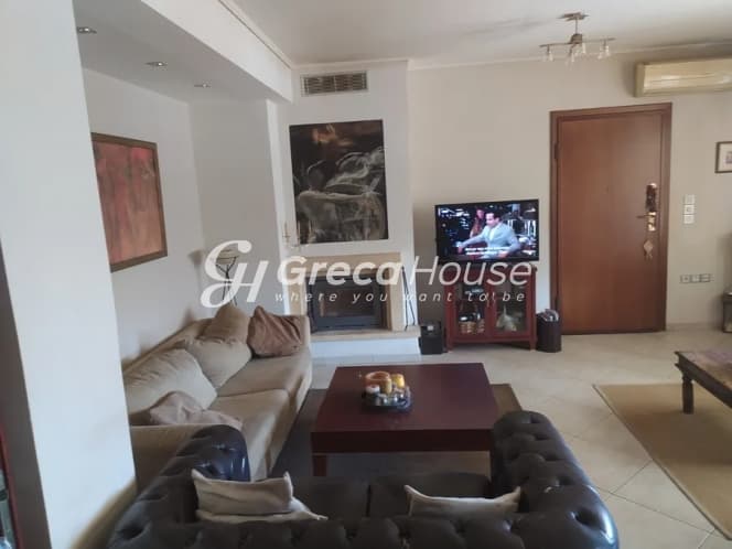 Elegant 3-Bedroom Floor Apartment in Gerakas Center - Photo 1