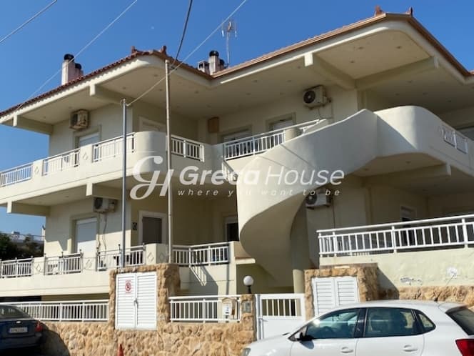 Πολυτελές Παραθαλάσσιο Κτίριο 10 Διαμερισμάτων στον Άσσο Κορινθίας – Επένδυση με Άμεση Απόδοση - Φωτογραφία 1